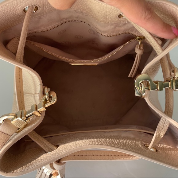Tory Burch Light Nude Pink Bucket Bag Crossbody Purse - Picture 6 of 16